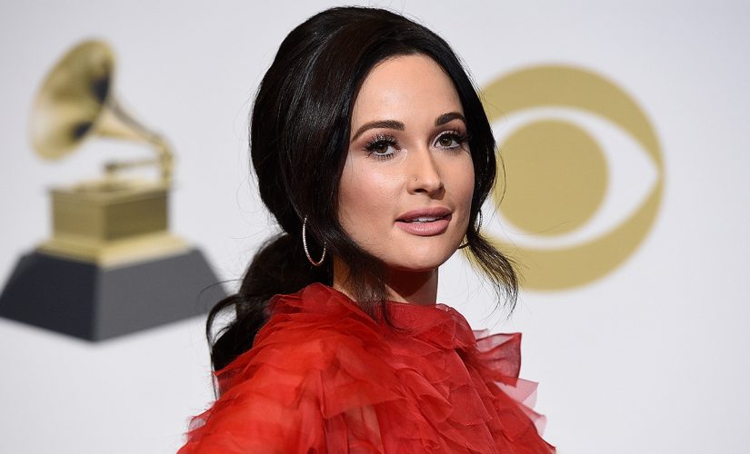 Kacey Musgraves joins celeb pile-on against Ted Cruz, hawks T-shirts to raise storm-relief cash