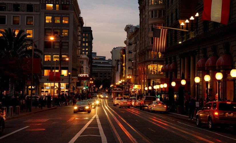 Living near street lamps could increase risk of thyroid cancer by 55%, study claims