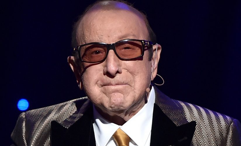 Clive Davis diagnosed with Bell’s palsy, postpones Grammys party