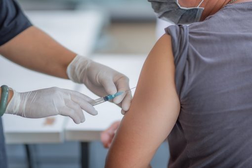 Massachusetts caregivers to get COVID-19 vaccine when bringing older adult to appointment