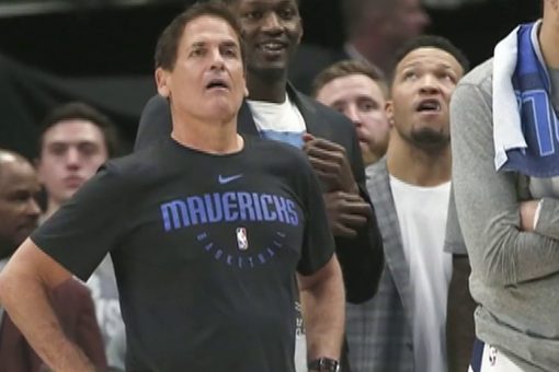 Mavs’ Mark Cuban insists ‘we didn’t cancel the national anthem’