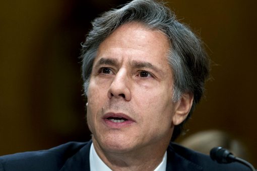 Secretary of State Blinken leaves Mexicans baffled after displaying their flag upside down