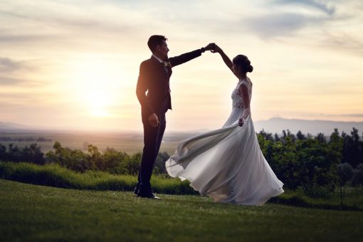 Outdoor weddings rise in popularity