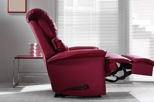 Texas husband froze to death in his recliner: report