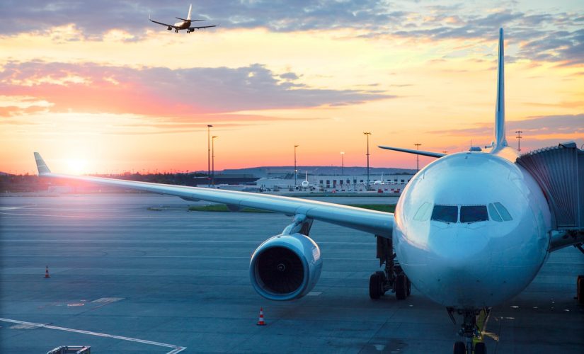 Delta flight out of Pittsburgh goes off the runway, passengers evacuate