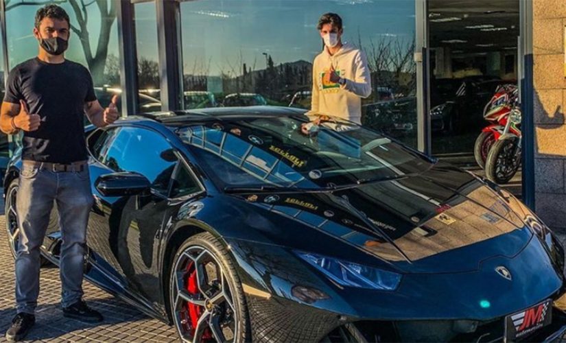 Pro soccer player buys $300G Lamborghini after first goal