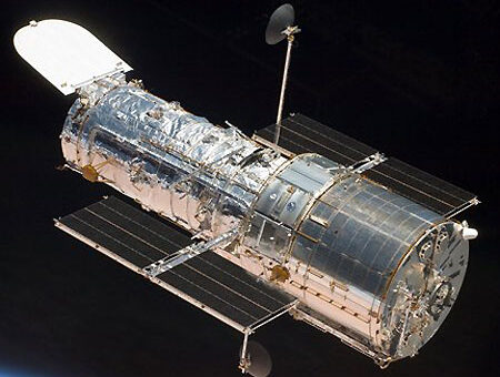 Hubble Space Telescope science operations, camera back online after error