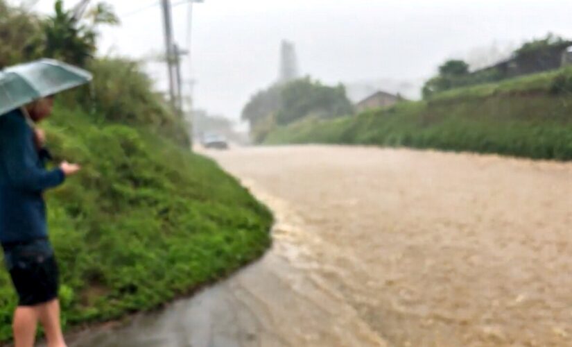 Hawaii dam in danger of failing, evacuations ordered, officials say