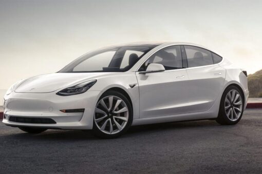 Tesla ‘fires’ Full Self-Driving testers, reveals what in-car camera does