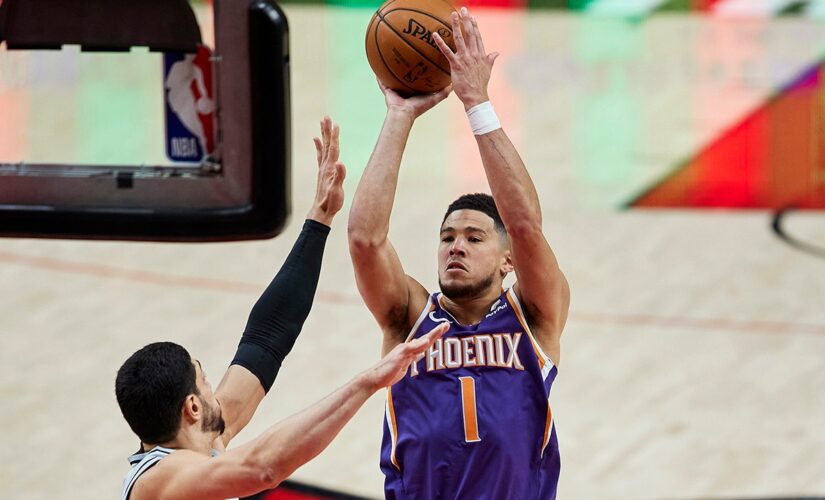 Devin Booker scores 35 points, Suns beat Blazers 127-121