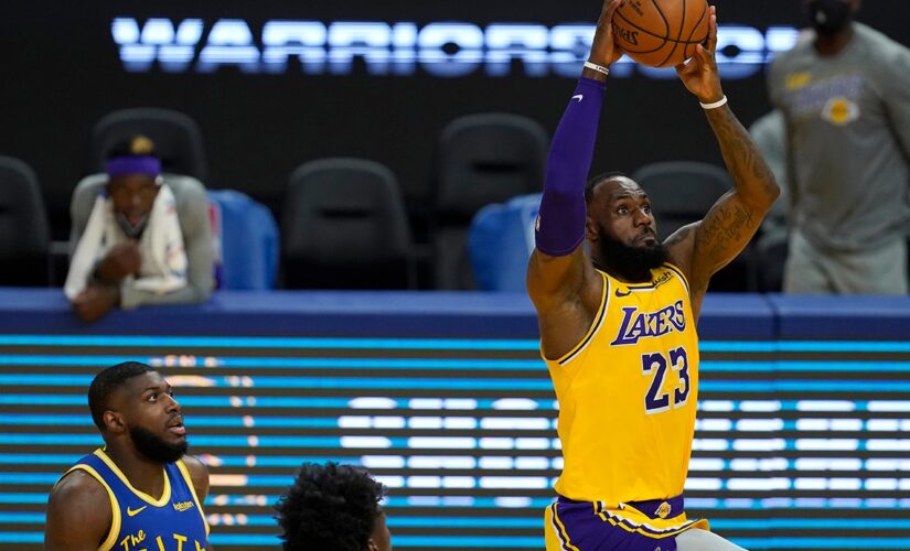 LeBron, short-handed Lakers beat up on Warriors 128-97