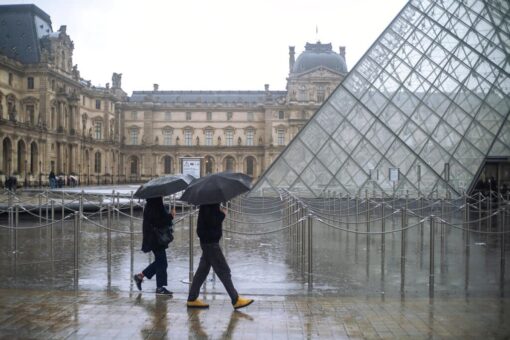 The Louvre putting art collection online for free viewing with museum closed