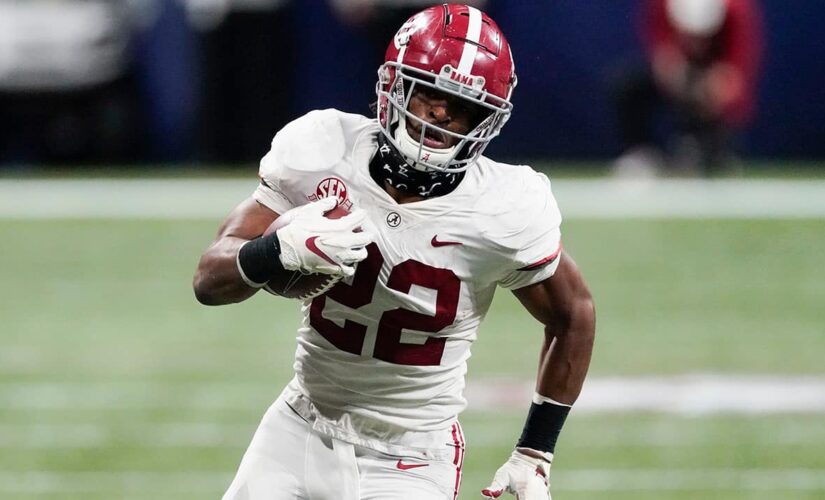 NFL Draft prospect Najee Harris drives 9 hours to support teammates at Alabama’s Pro Day