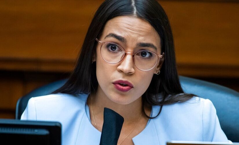 AOC downplays talk of replacing Pelosi or Schumer: ‘This isn’t about saviorism politics’