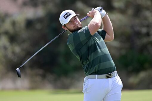 Golf returns to Bay Hill and to some semblance of cheers