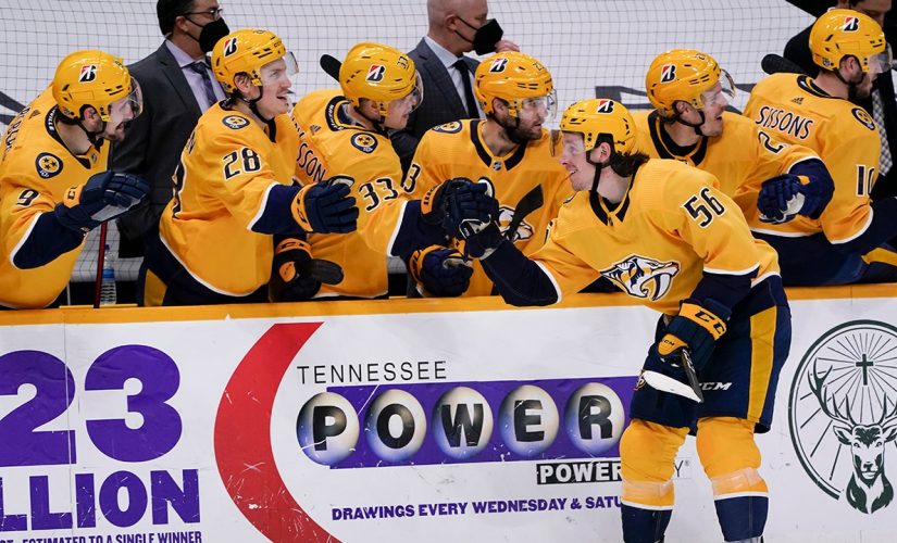 Saros stops 28 and Predators defeat Blue Jackets 3-1