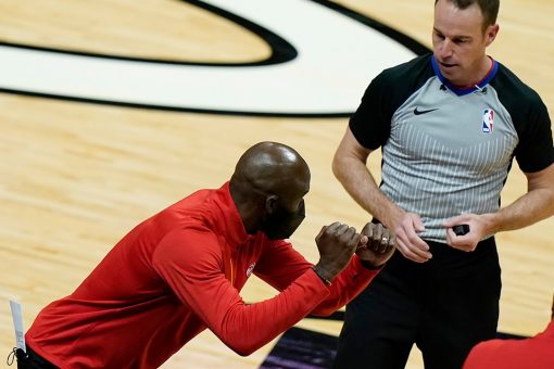 Hawks fire Pierce as coach following disappointing start