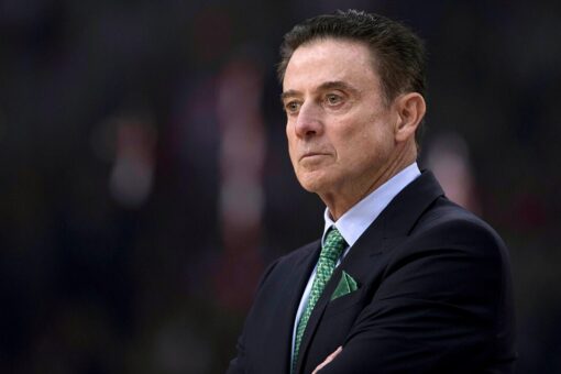 March Madness? Pitino’s whole 1st season at Iona maddening