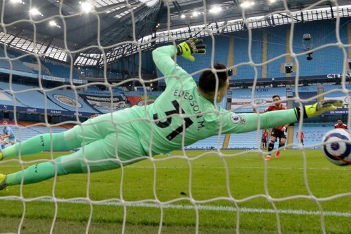 United ends City winning run at 21 with Manchester derby joy