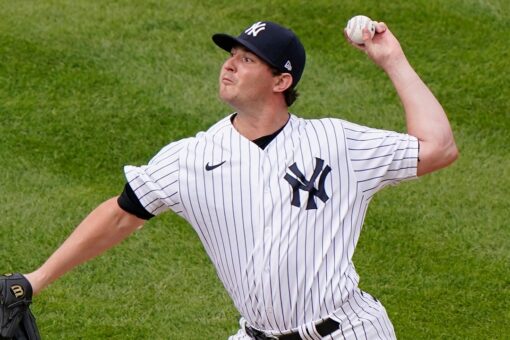 Yanks’ Britton needs surgery to remove elbow bone chip