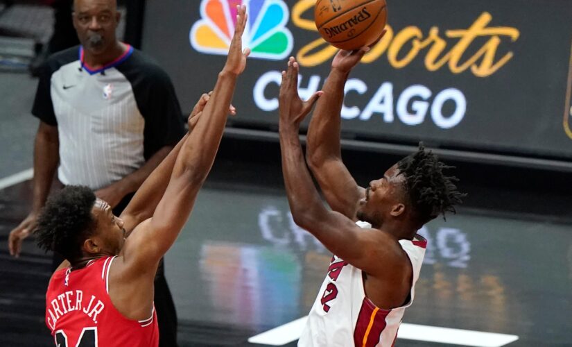 Butler scores 28, Dragic adds 25 as Heat beat Bulls 101-90