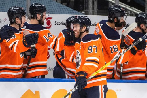 McDavid has goal and 2 assists, Oilers sweep Senators