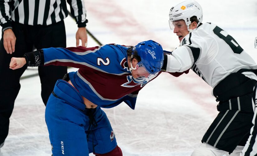 Grubauer notches 4th shutout, Avalanche beat Kings 2-0