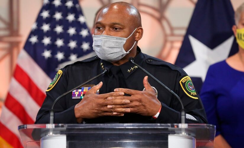 Houston mayor picks replacement for police Chief Art Acevedo