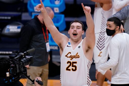Sister Jean gets the vaccine and seat at the NCAA Tournament