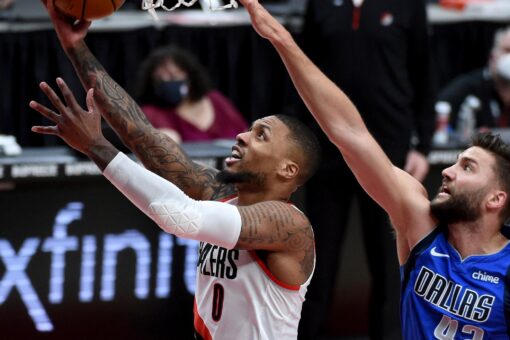 McCollum, Lillard carry Blazers past Mavs, 125-119