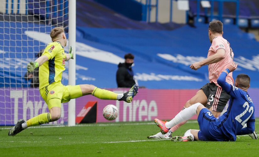 FA Cup: Leicester ousts Man United; Chelsea reaches semis