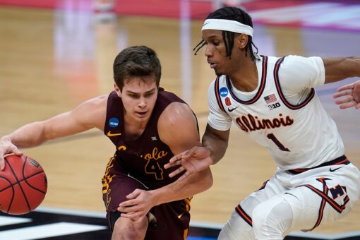Loyola Chicago stuns No. 1 seed Illinois in 2nd round of NCAA Tournament