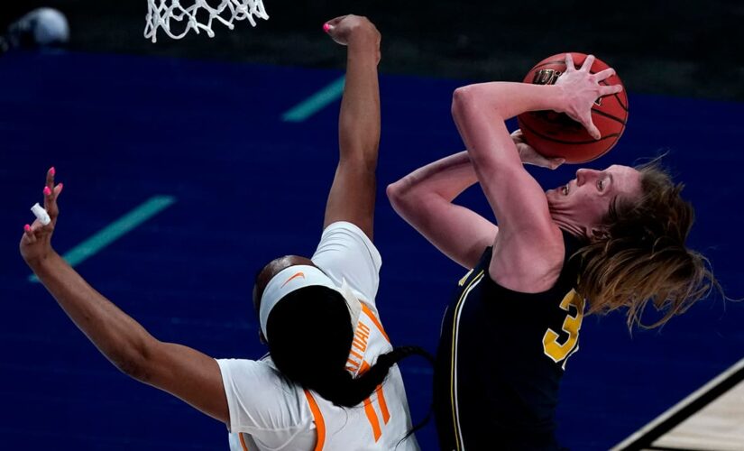 Michigan women reach Sweet 16 for first time, beat Tennessee