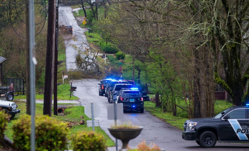 Alabama police officer struck by lightning in Florence