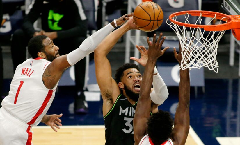Towns scores 29 as TWolves come back to beat Rockets 107-101