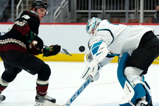 Dvorak scores twice, Coyotes beat Sharks 5-2