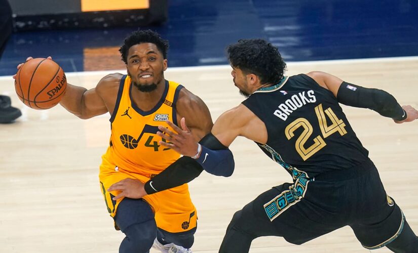 Mitchell scores 35, leads Jazz past Grizzlies 126-110