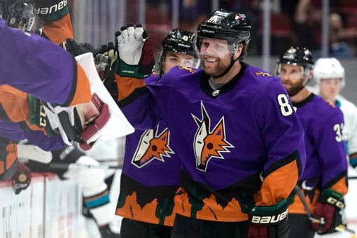Kessel hat trick lifts Coyotes past Sharks 4-0
