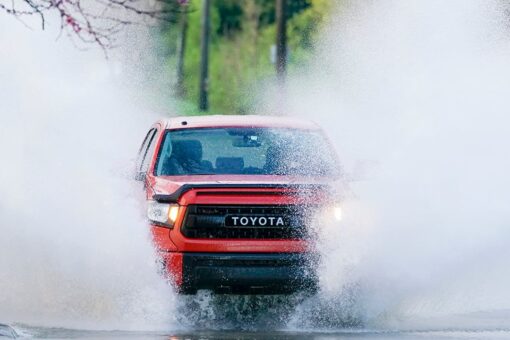 Tennessee residents brace for continued rainfall after record flooding