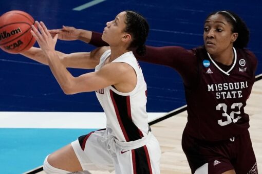 Stanford romps into Elite Eight, 89-62 over Missouri State