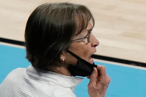 Top-seeded Stanford, No. 2 Louisville meet in 2018 rematch