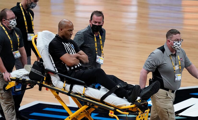 NCAA Men’s basketball tourney ref collapses during Gonzaga-USC game