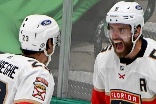 Panthers’ Aaron Ekblad stretchered off the ice with leg injury vs. Stars