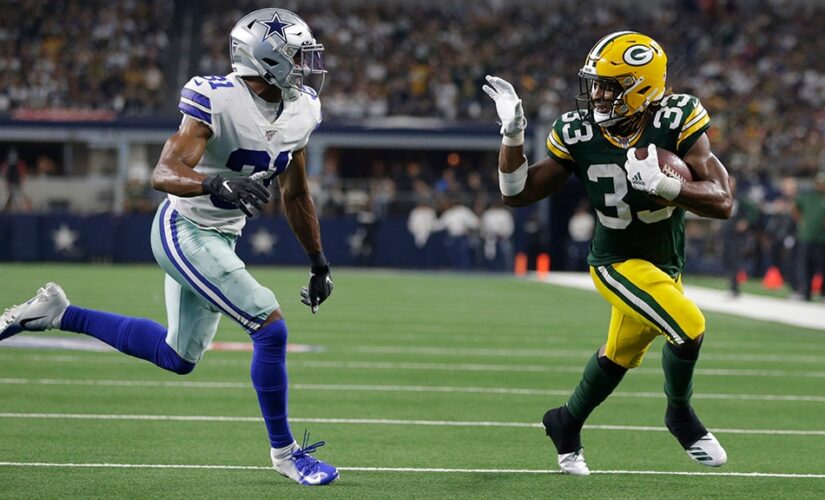 Aaron Jones re-joins Packers on four-year deal