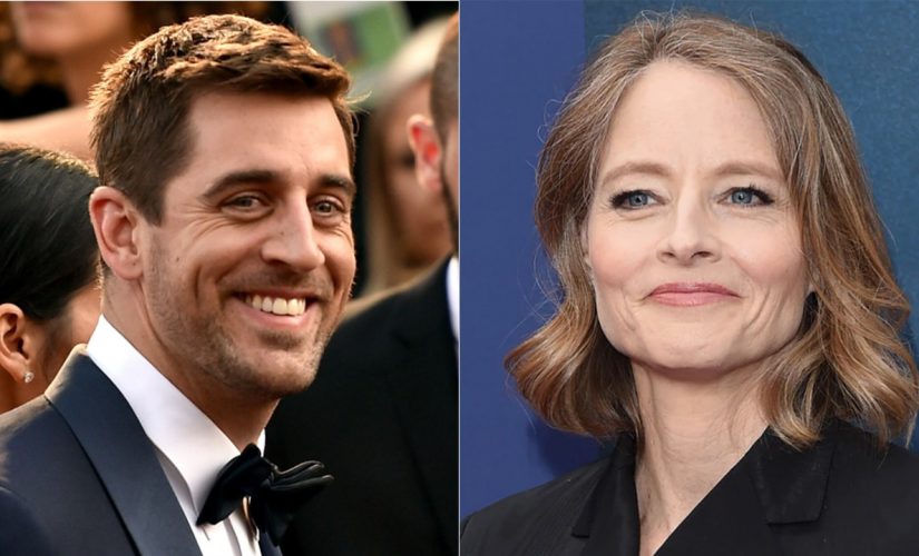 Jodie Foster thanks Packers quarterback Aaron Rodgers during Golden Globes speech