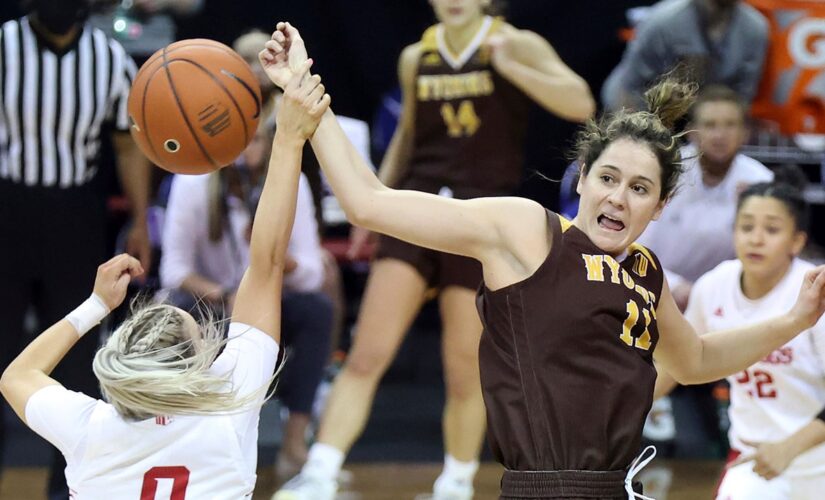 Wyoming women beat Fresno St., clinch berth in NCAA tourney