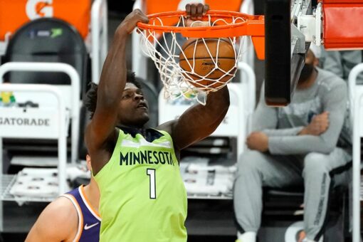 Edwards, KAT both top 40 points, T’wolves stun Suns 123-119