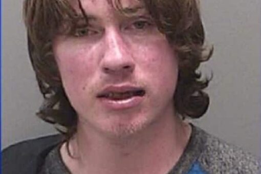 Oregon man pulls down mask in grocery store, kisses stranger’s baby on lips: Police