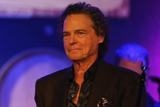 Musician B.J. Thomas reveals he was diagnosed with stage 4 lung cancer, is receiving treatment