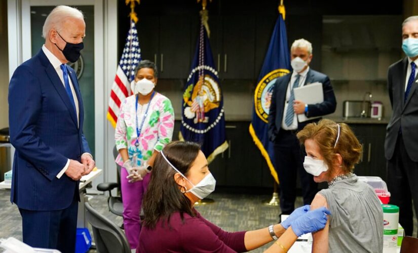 Biden admin still hasn’t released travel guidelines for vaccinated people